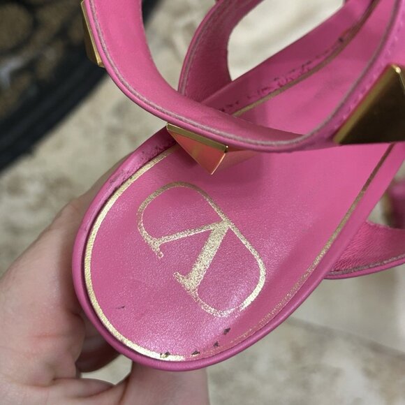 Valentino Pink Roman Stud Pumps Leather - Picture 11 of 16